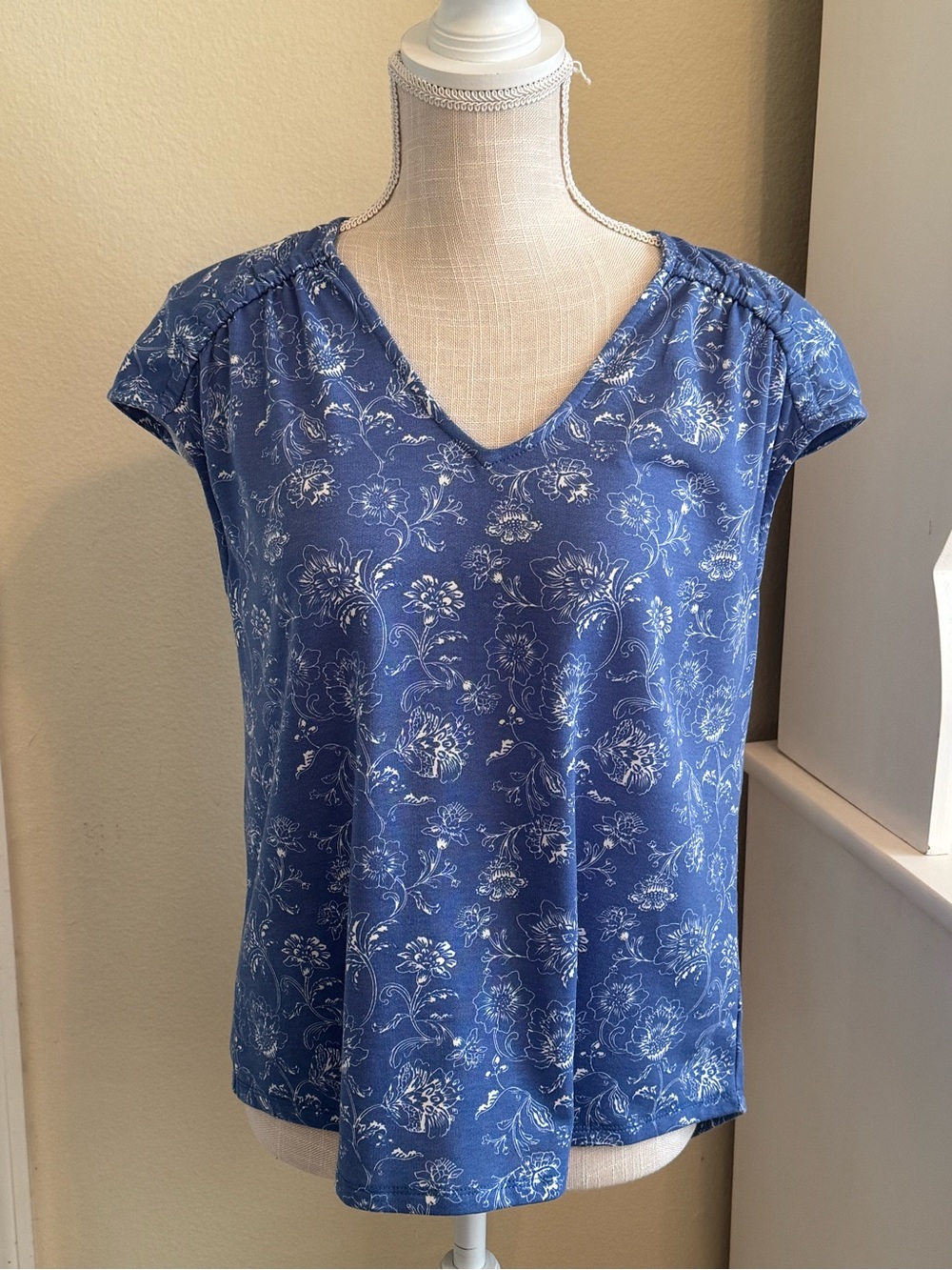 Wonderly Blue Print Top